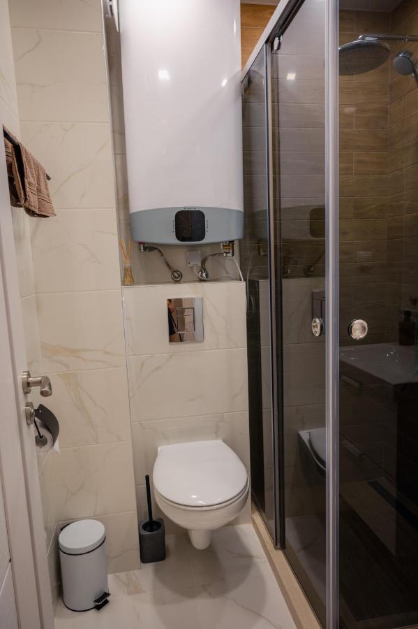 Emerald Suite With Private Parking Varna Buitenkant foto