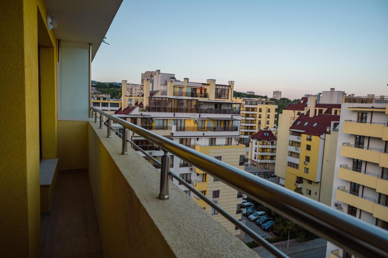 Emerald Suite With Private Parking Varna Buitenkant foto